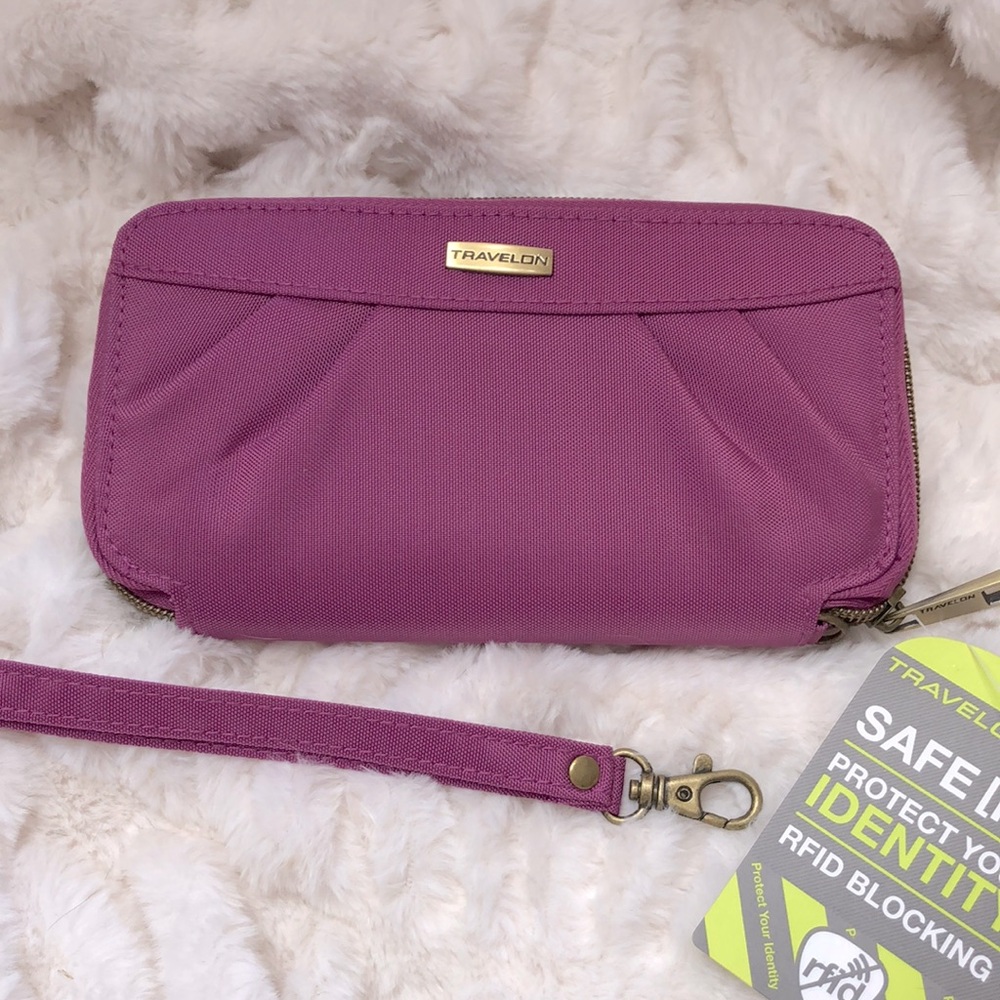Travelon RFID Long Wallet With Wristlet Fuchsia NWT
